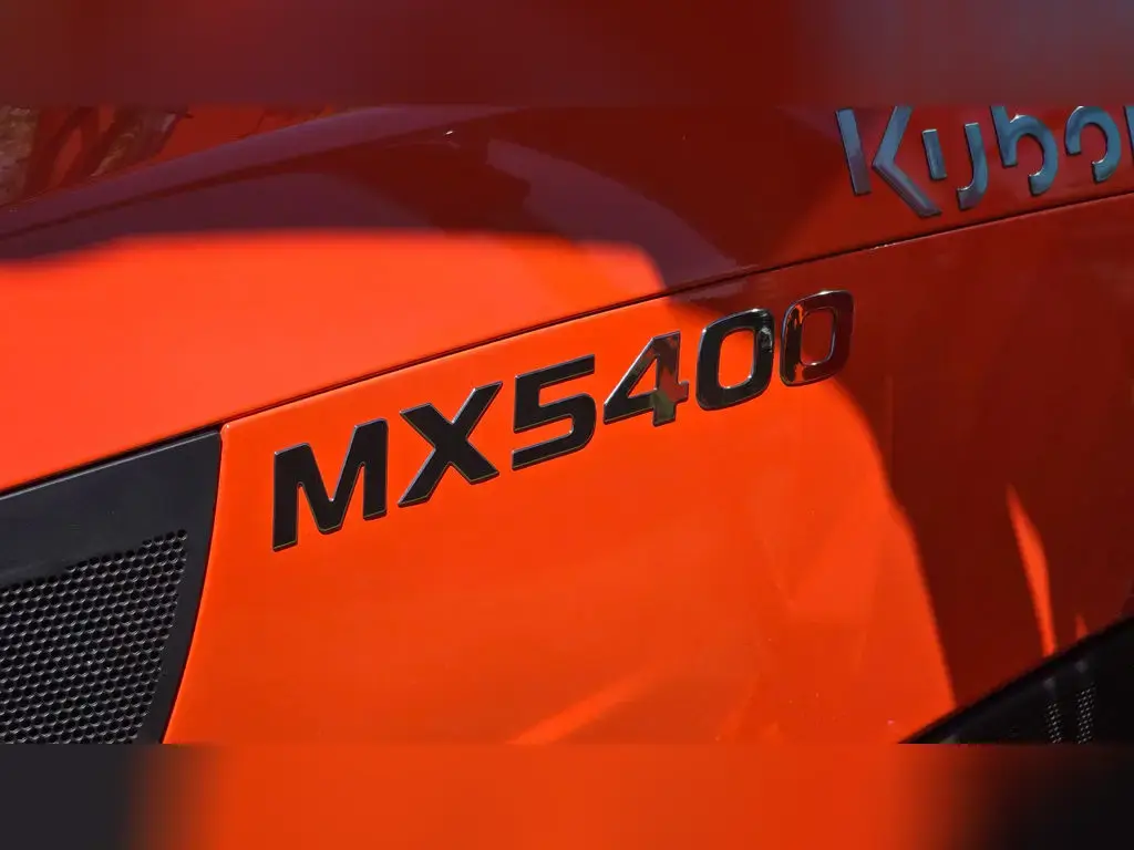 2025 Kubota MX 5400 - Thumbnail 8