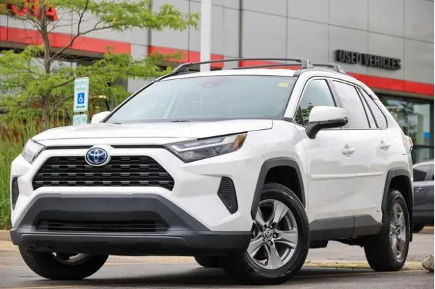 2022 Toyota RAV4 Hybrid XLE