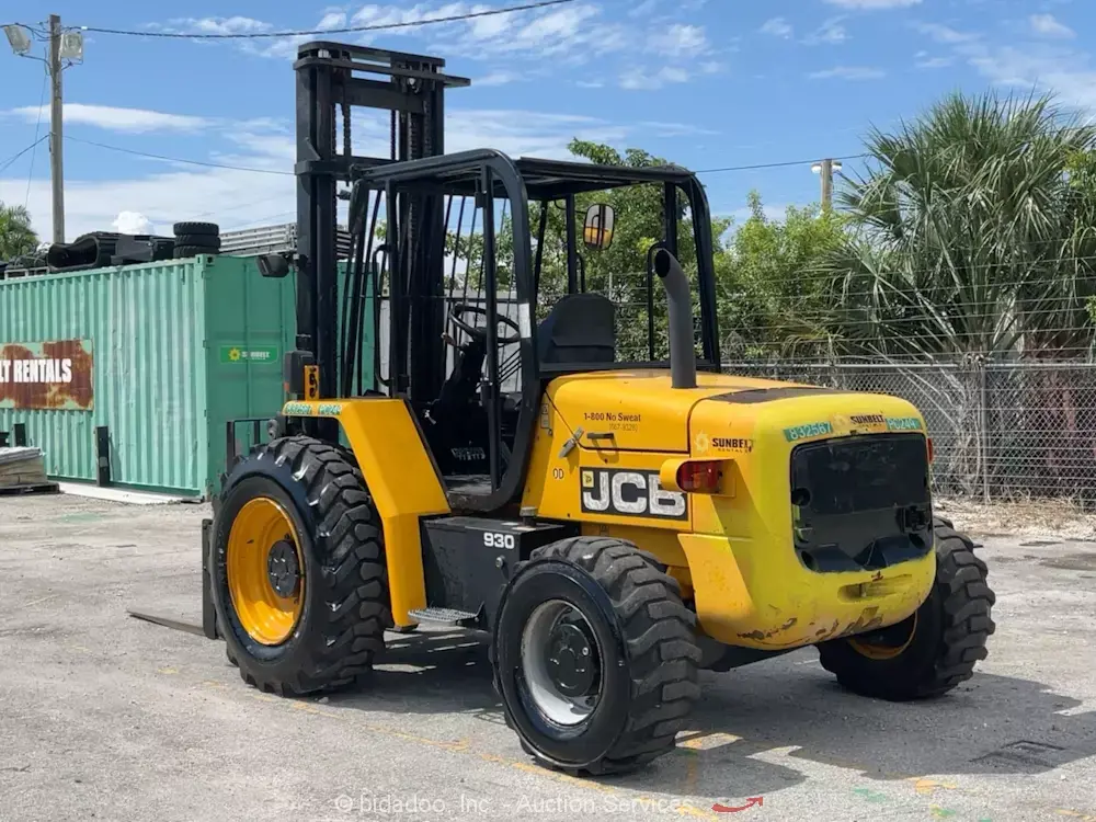 2016 JCB 930 6,000 lbs
