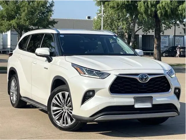 2021 Toyota Highlander Hybrid Platinum